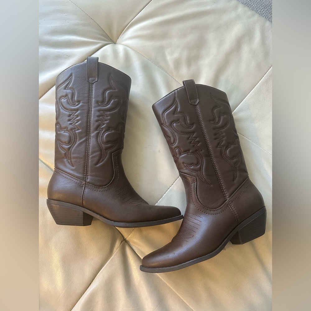 SODA Cowgirl Boots